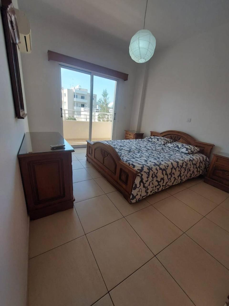 Sunny 2 Bedroom Larnaca Center Экстерьер фото